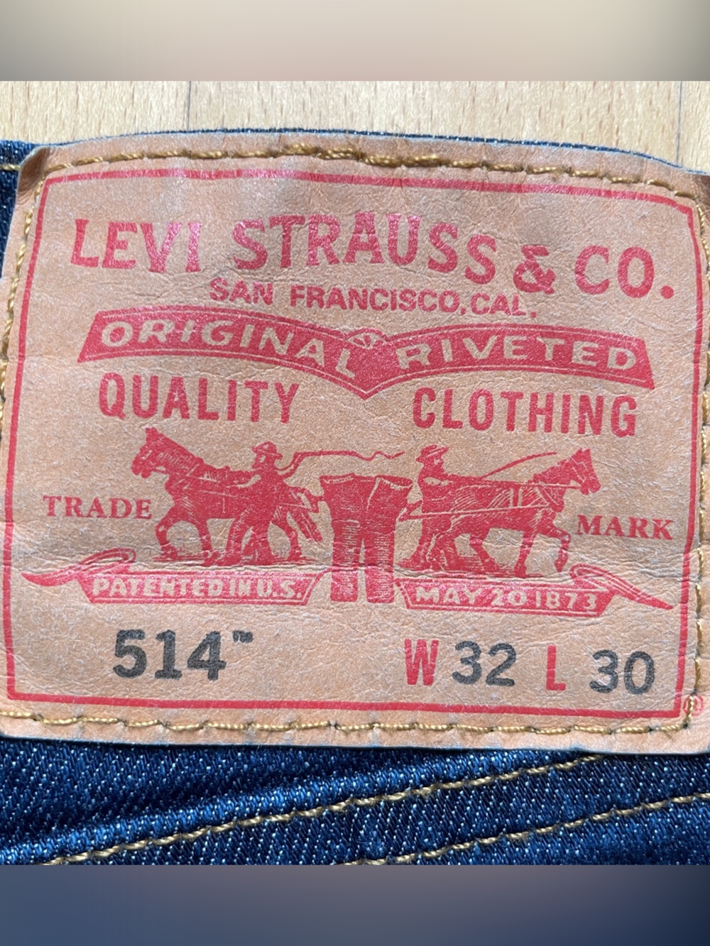 Levi's 514 Straight Jeans - Blue with Brown Leather Patch